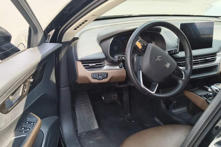 Used Hongqi E-QM5 2021 Charging Didi Edition
