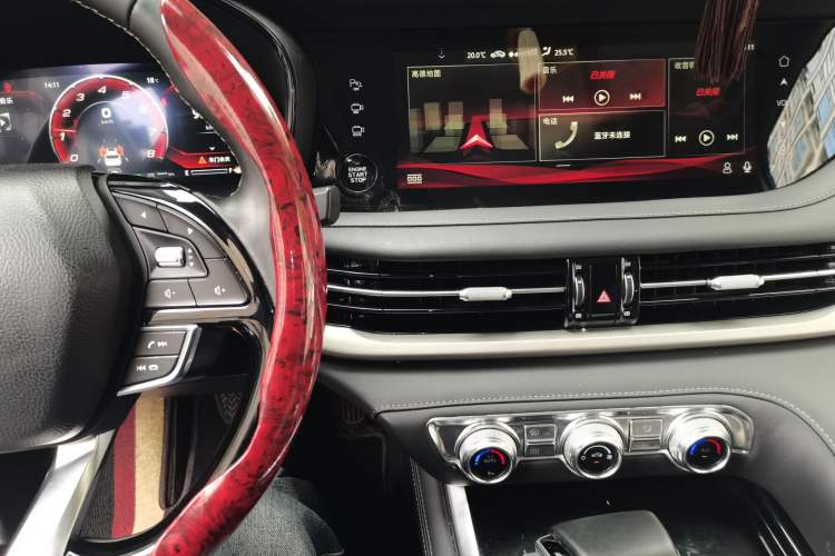 Used CHANGAN CS95 2019 2.0T Two-Wheel-Drive Luxury Version