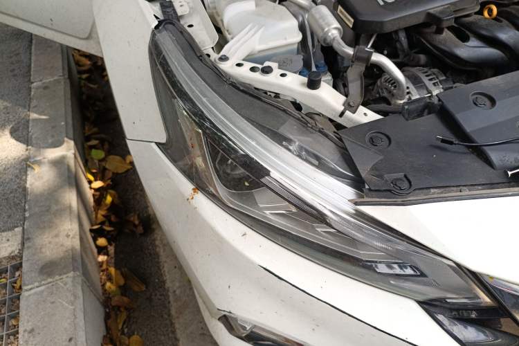 Used Nissan Teana 2021 2.0L XL Comfort Edition Right Front Headlight