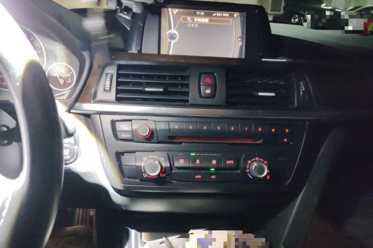 Used BMW 3 Series 2013 320Li Fashion Model Audio And AC Panel