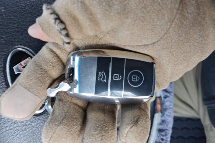 Used Kia Sorento 2013 2.4L 5-Seater Gasoline Luxury Version China IV Standard
