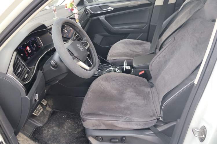 Used Volkswagen Tayron X 2020 330TSI Two-Wheel Drive Luxury Smart Connectivity Version Left Front Seat