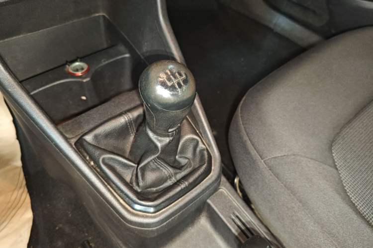 Used Volkswagen Jetta 2017 1.4L Manual Fashion Edition