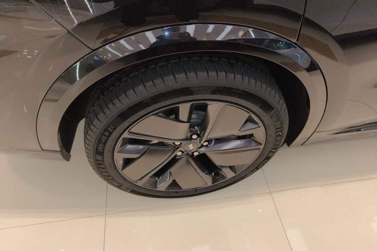 Used Li Auto L9 2025 Ultra Smart Refreshed Edition