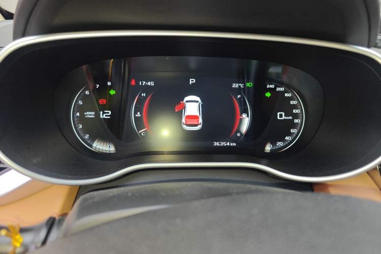 Used Geely Auto Vision S1 2018 1.4T CVT FENGXING Model Odometer Close Up