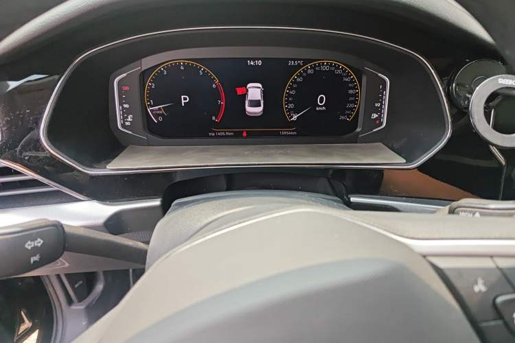 Used Volkswagen Passat 2025 Outstanding Model 380TSI Starry Dragon Edition Instrument Cluster