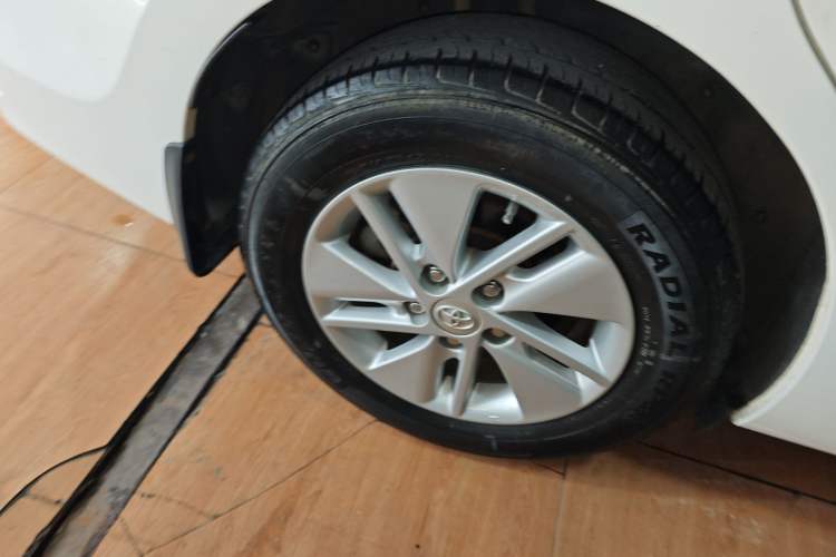 Used Toyota Corolla 2016 Dual-Engine 1.8L E-CVT Pioneer Edition Right Rear Wheel Hub