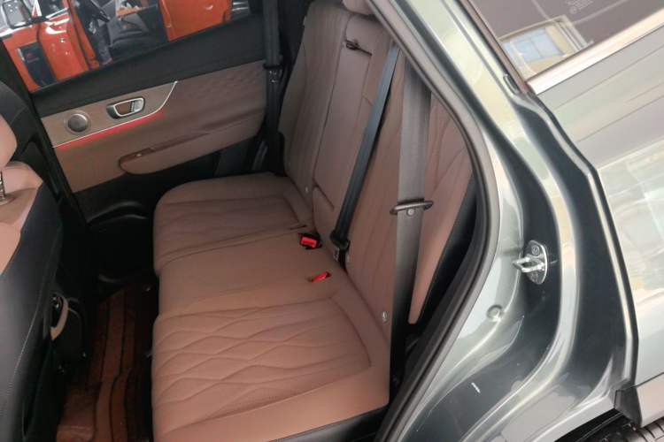 Used Chery Tiggo 8 PLUS 2025 290TGDI DCT Prestige 5-Seater Left Rear Seat