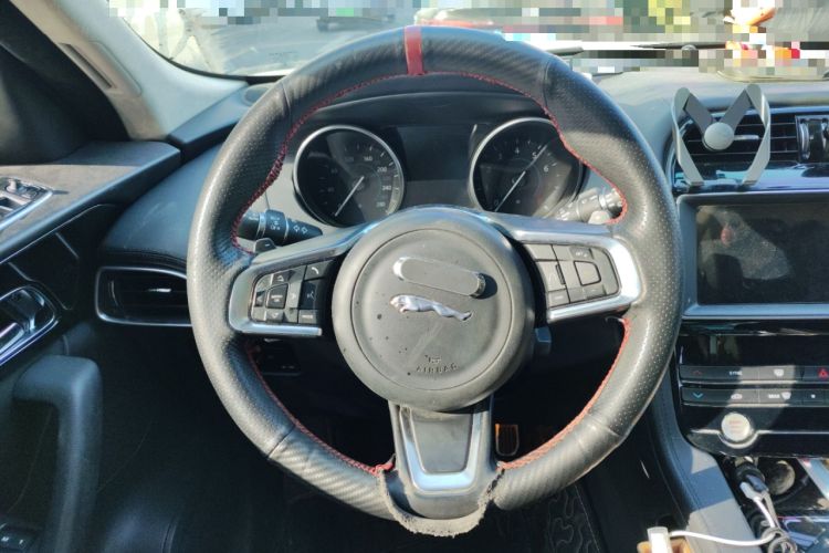 Used Jaguar F-PACE 2019 2.0T Four-Wheel Drive Urban Luxury Edition