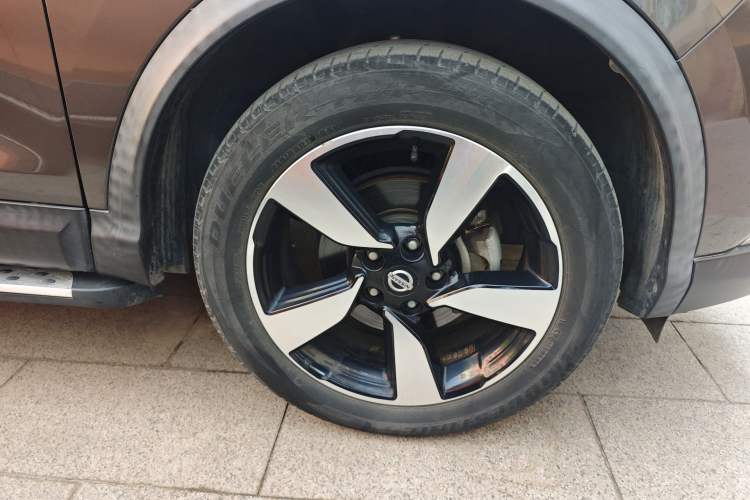 Used Nissan Qashqai 2017 2.0L CVT Luxury Edition China V Standard Right Front Wheel Hub