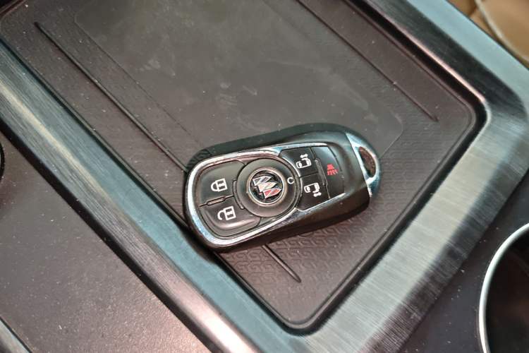 Used Buick GL8 2021 ES Land Cruiser 653T Luxury Edition Interior 1