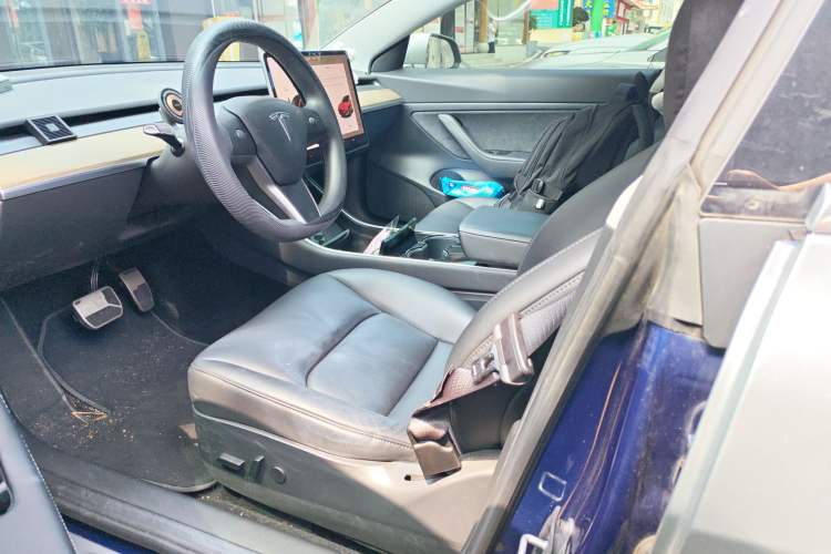 Used Tesla Model 3 2020 Long-Range Rear-Wheel-Drive Version