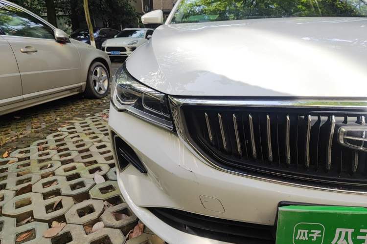 Used Geely Auto Emgrand 2022 4th Generation 1.5L CVT Elite Model Right Front Headlight