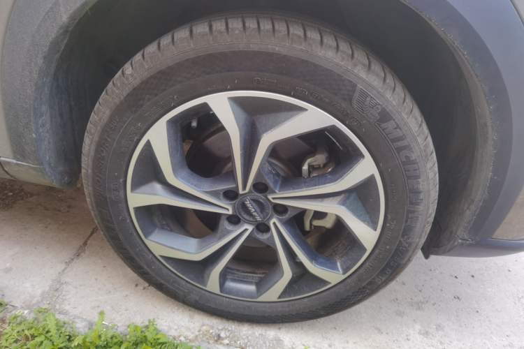 Used Haval XY 2022 2.0T ZhiZun All-Wheel-Drive Version Right Front Wheel Hub