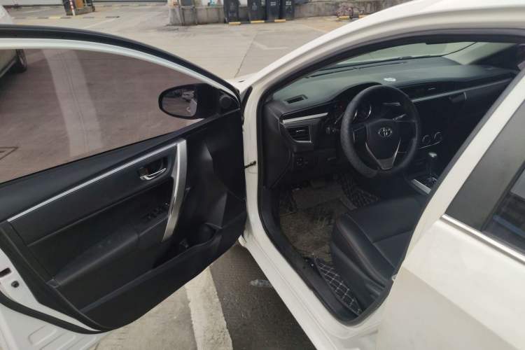 Used Toyota Corolla 2016 1.6L CVT GL-i Cool Edition