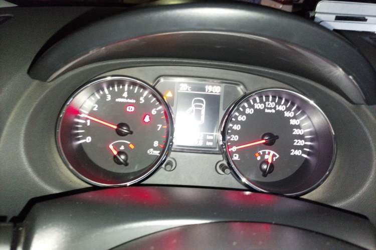 Used Nissan Qashqai 2015 2.0 XL Cool Fire MT 2WD