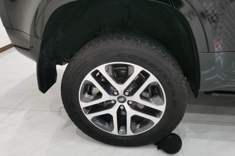 Used Land Rover Defender 2023 Facelift 110 3.0T P400 Dark Edition
