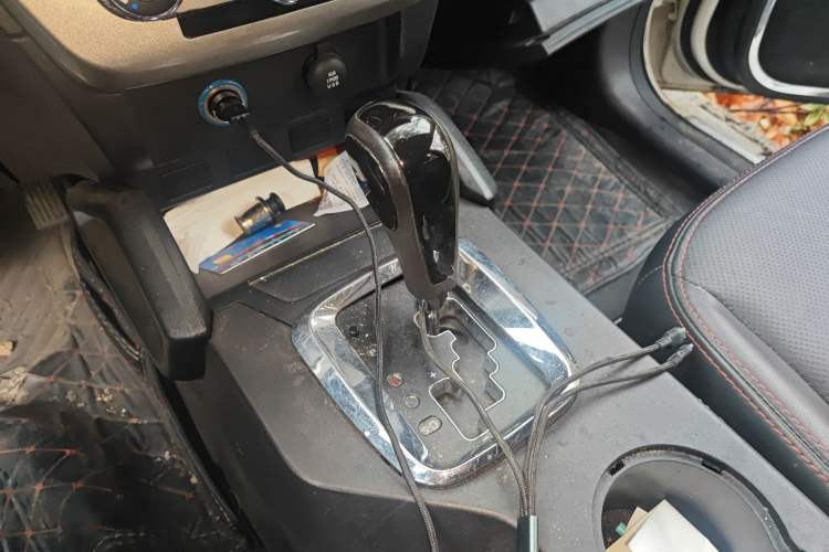 Used Geely Auto GX7 2014 2.0L Automatic Value Edition