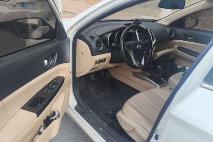 Used Changan Eado 2015 1.6L Manual Luxury Model China IV Standard