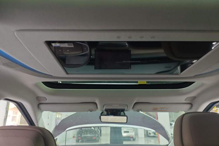 Used XPeng X9 2025 650 Long-Range Max
