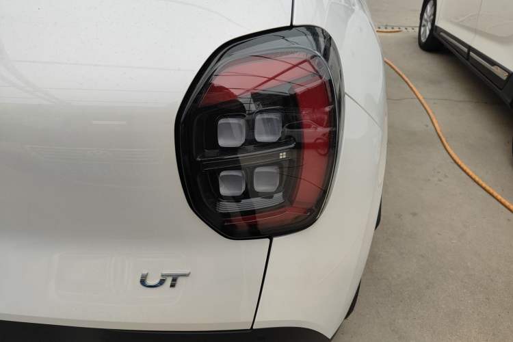 Used AION UT 2025 330 Starlight Edition Right Rear Taillight