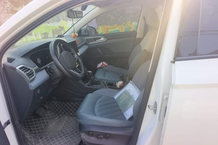 Used Volkswagen Tharu 2023 300TSI Two-Wheel-Drive Moonlight Edition
