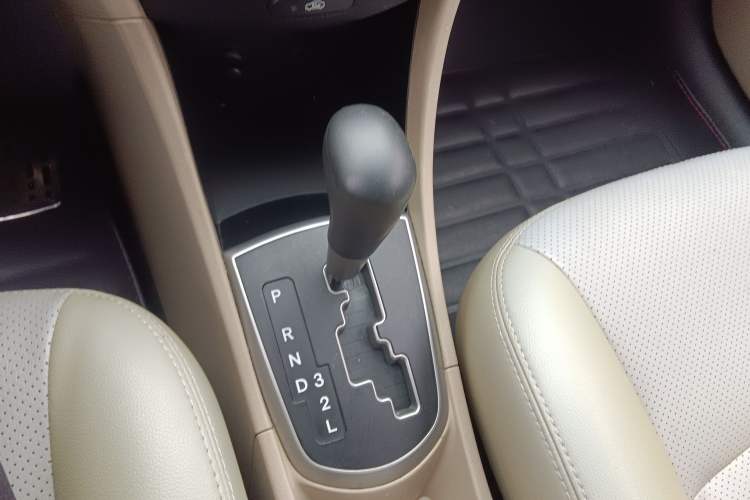 Used Hyundai Verna (older generation) 2014 1.4L Automatic Smart GLS
