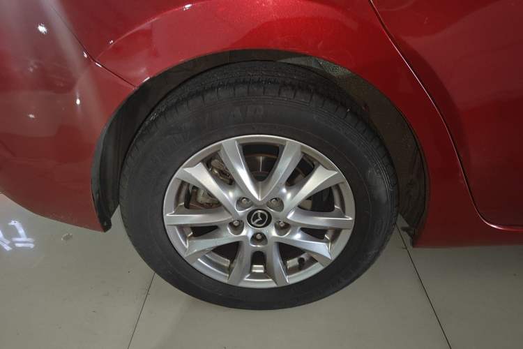 Used Mazda 3 Axela 2017 Sedan 1.5L Automatic Luxury Model Emission Standard China V