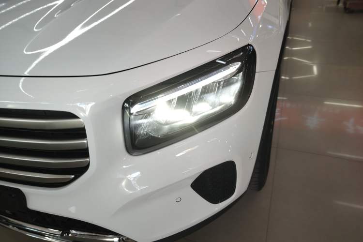 Used Mercedes-Benz GLB 2024-Year Restyled GLB 200 Dynamic Edition
