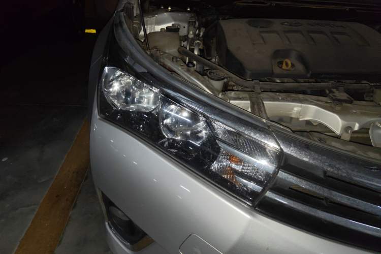 Used Toyota Corolla 2014 1.6L CVT GL Right Front Headlight