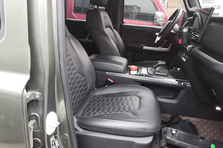 Used 212 T01 2024 2.0T Mechanic