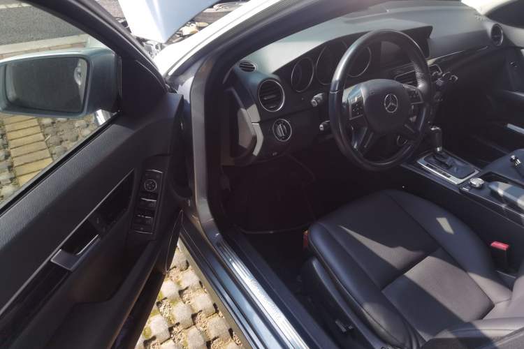 Used Mercedes-Benz C-Class 2013 C 180 Classic Grand Edition