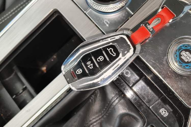 Used JETOUR X70 2020 1.5T DCT Comfort Edition 5-seater