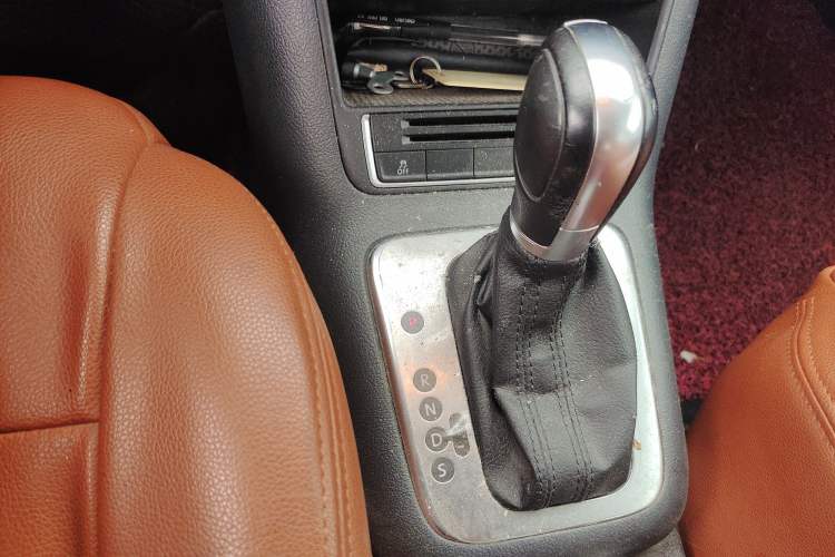 Used Volkswagen Tiguan 2013 1.8 TSI Automatic Two-Wheel Drive Comfort Edition Gear Lever