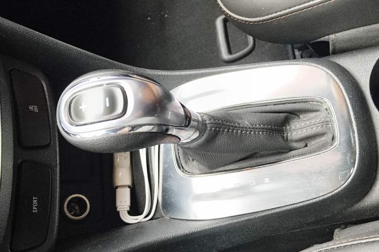 Used Buick Encore 2015 1.4T Automatic Two-Wheel Drive Urban Leading Model