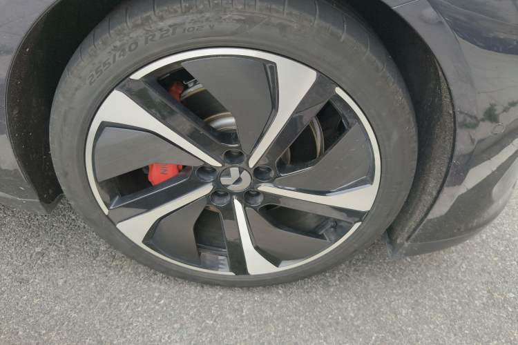 Used Nio ET7 2022 100kWh First Edition Right Front Wheel Hub