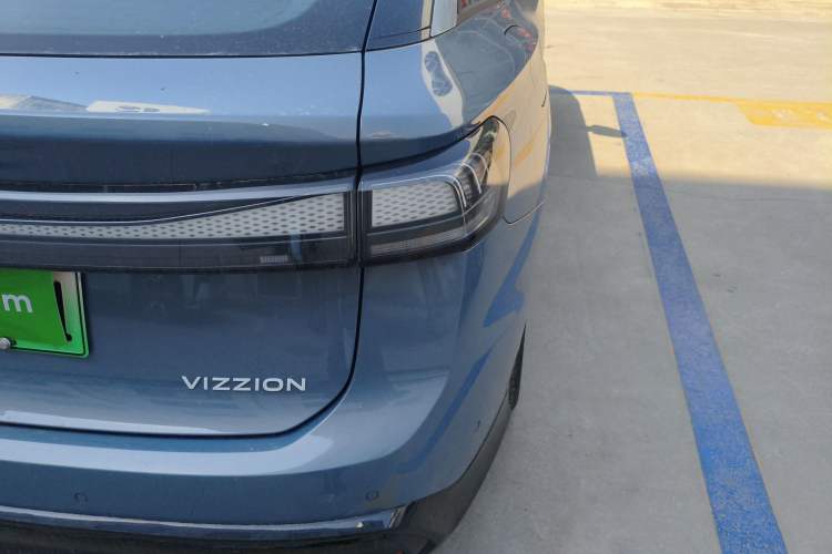 Used Volkswagen ID.7 VIZZION 2024 PRO Model Right Rear Taillight