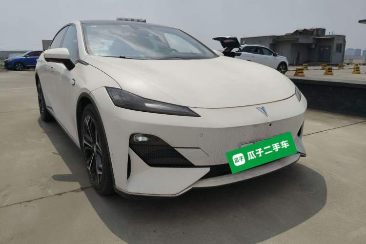 Used Deepal SL03 2023 200Max Range-Extended Version Front Right 45 Deg