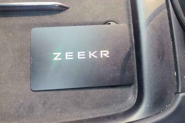 Used Zeekr 007 2024 Rear-Drive Intelligent Driving Version 100 kWh Vehicle Key
