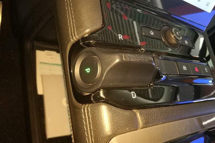 Used Nio ES8 2018 355 km Base Version 7-Seater Edition