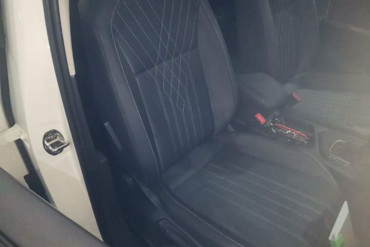 Used Volkswagen Tiguan L 2023 330TSI Automatic Two-Wheel Drive Comfort Edition