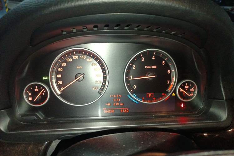 Used BMW 5 Series 2013 525Li Luxury Model