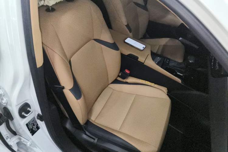 Used Lexus ES 2022 200 Excellence Edition
