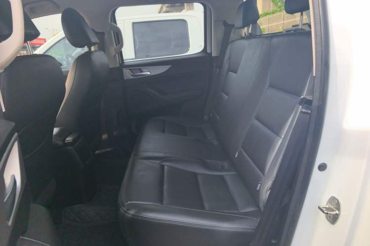 Used Great Wall Poer 2019 2.0T Commercial Version Manual Diesel Two-Wheel Drive Elite Long-Box GW4D20M