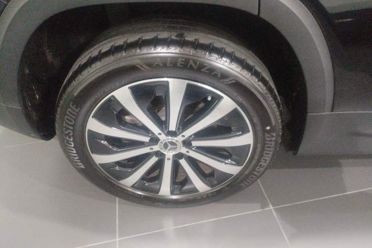 Used Mercedes-Benz GLB 2024 Refresh GLB 220 Fashion Edition Right Rear Wheel Hub