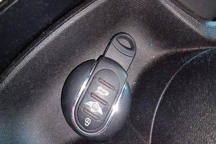 Used MINI 2016 1.5T COOPER CABRIO Vehicle Key