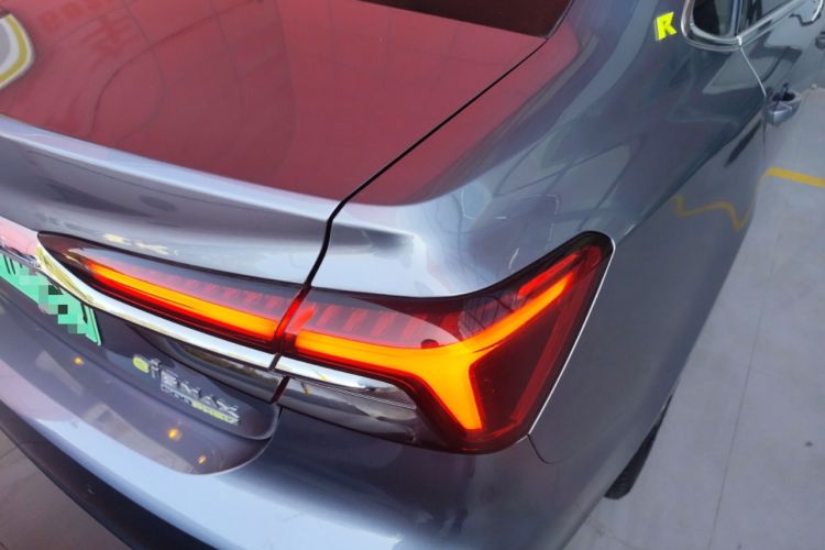 Used Roewe i6 MAX New Energy 2020 1.5T PHEV Cool & Stylish Skyroof Edition Right Rear Taillight