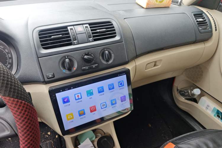 Used Skoda Fabia 2014 1.4L Automatic Crystal Edition