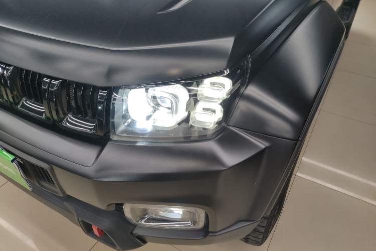 Used BAIC Off-Road BJ40 2021 2.0D Automatic Four-Wheel Drive Blade Hero Edition Adventurer Type
