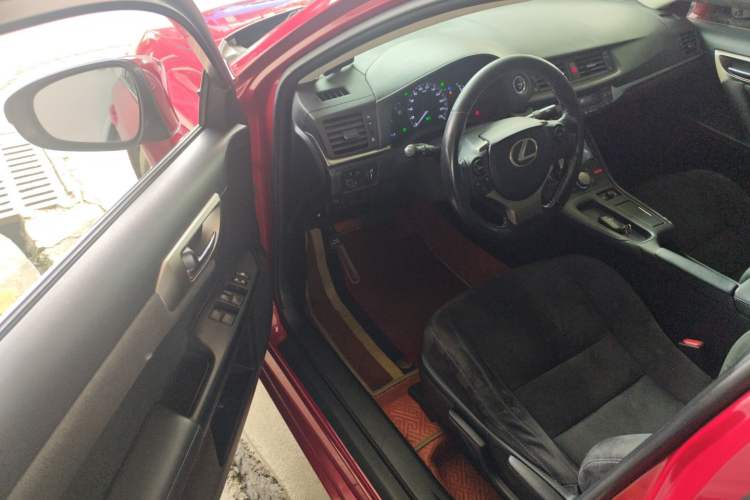 Used Lexus CT 2014 CT200h Elite Edition Monochrome